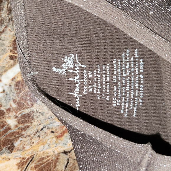 Crop top - Picture 4 of 4